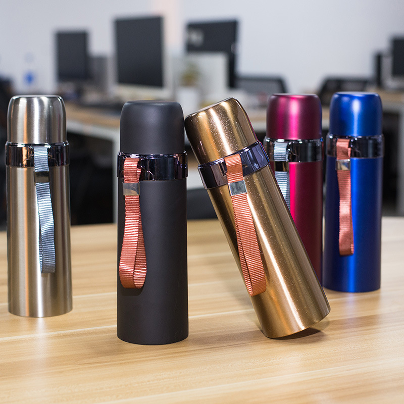 Stainless steel insulated cups with strappy bullet heads, large-capacity travel flasks, sports water bottles, LOGO designs, and gift water cups details Picture