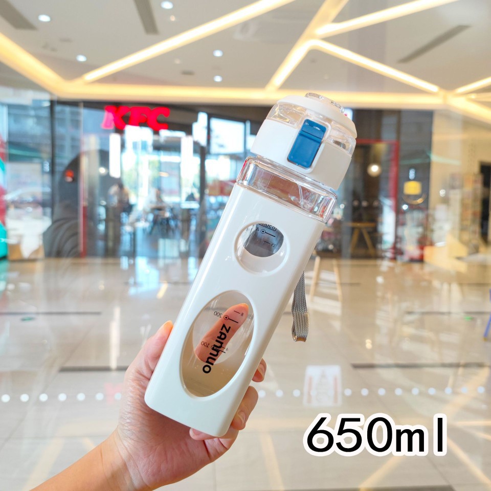 Double-layer square plastic direct drinking water cup with bouncing lock buckle for students Application Scenario