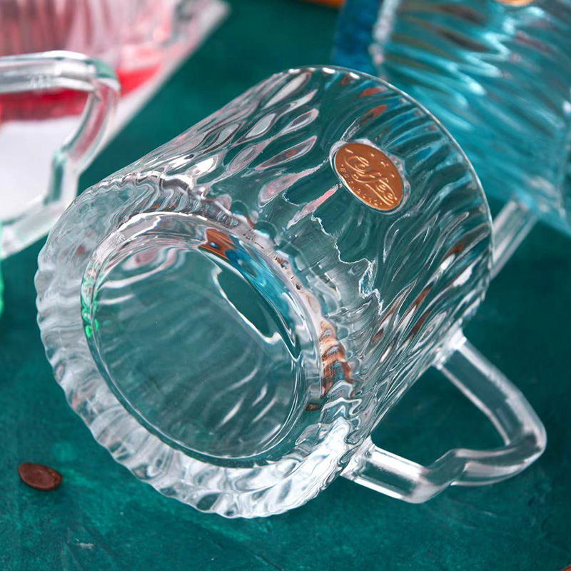 Summer new products: High appearance level office water cup, corrugated glass cup, large-capacity transparent water cup Application Scenario