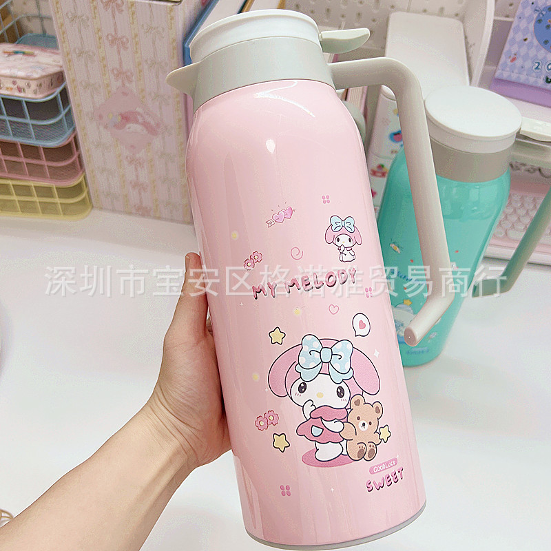 The new cartoon large-capacity 304 stainless steel hot water kettle with a handle is a portable outdoor household cold water kettle Specification drawing