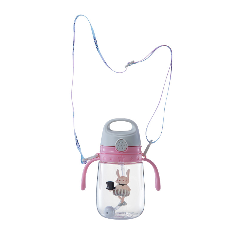 Yinqian leak-proof children's water bottle, kindergarten shoulder strap, double handle, dual-purpose straw, graduated cup, cartoon, unbreakable from drops Item Picture