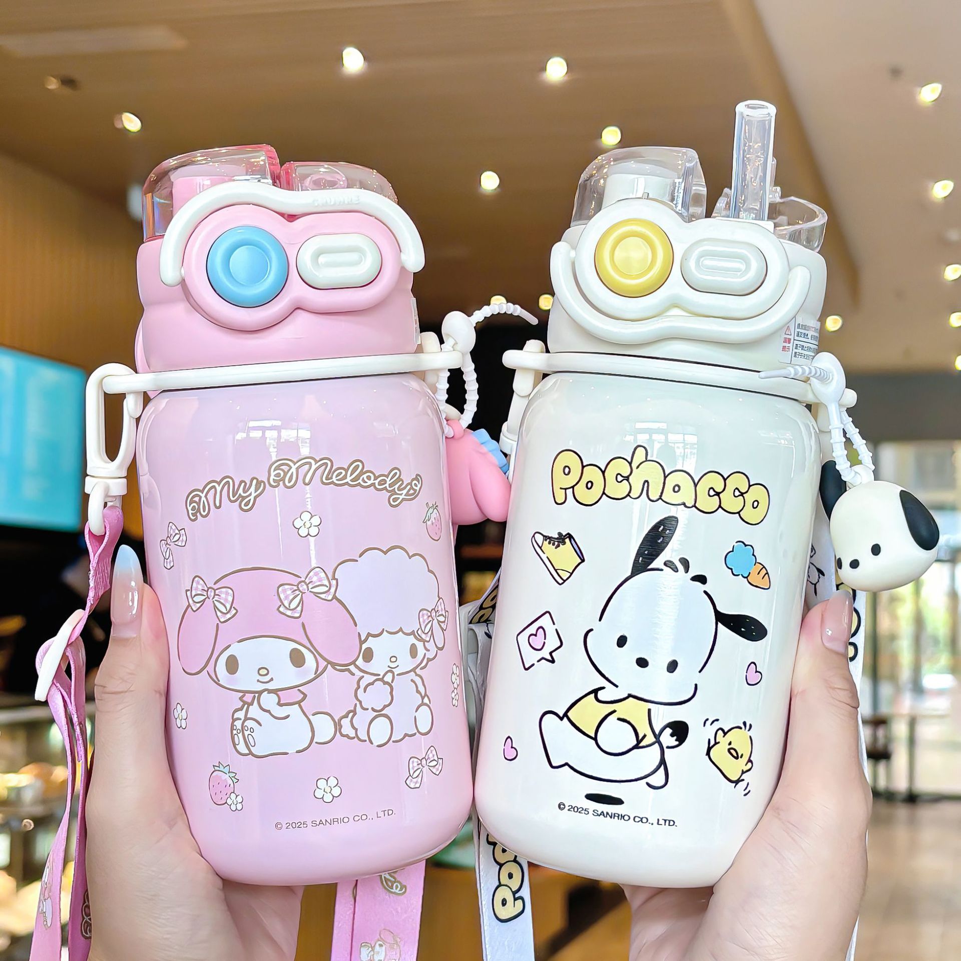 Cute Sanrio Family series Wave double-drinking thermos cup, silicone spout adjustable cup body rope portable water cup Specification drawing