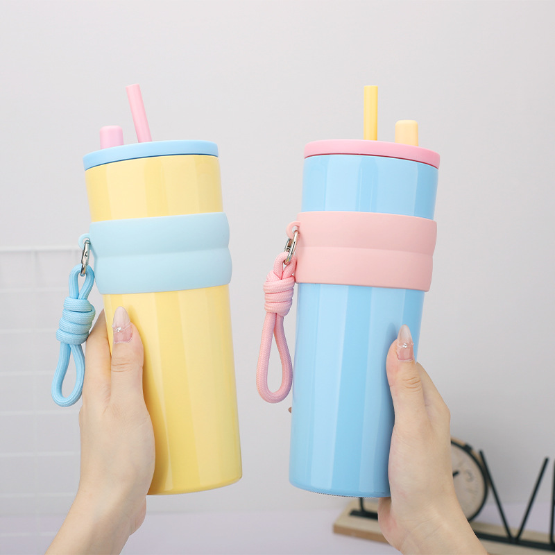 High appearance level insulated cup, starry night straw cup, cartoon large-capacity student outdoor rope, cute summer water cup details Picture