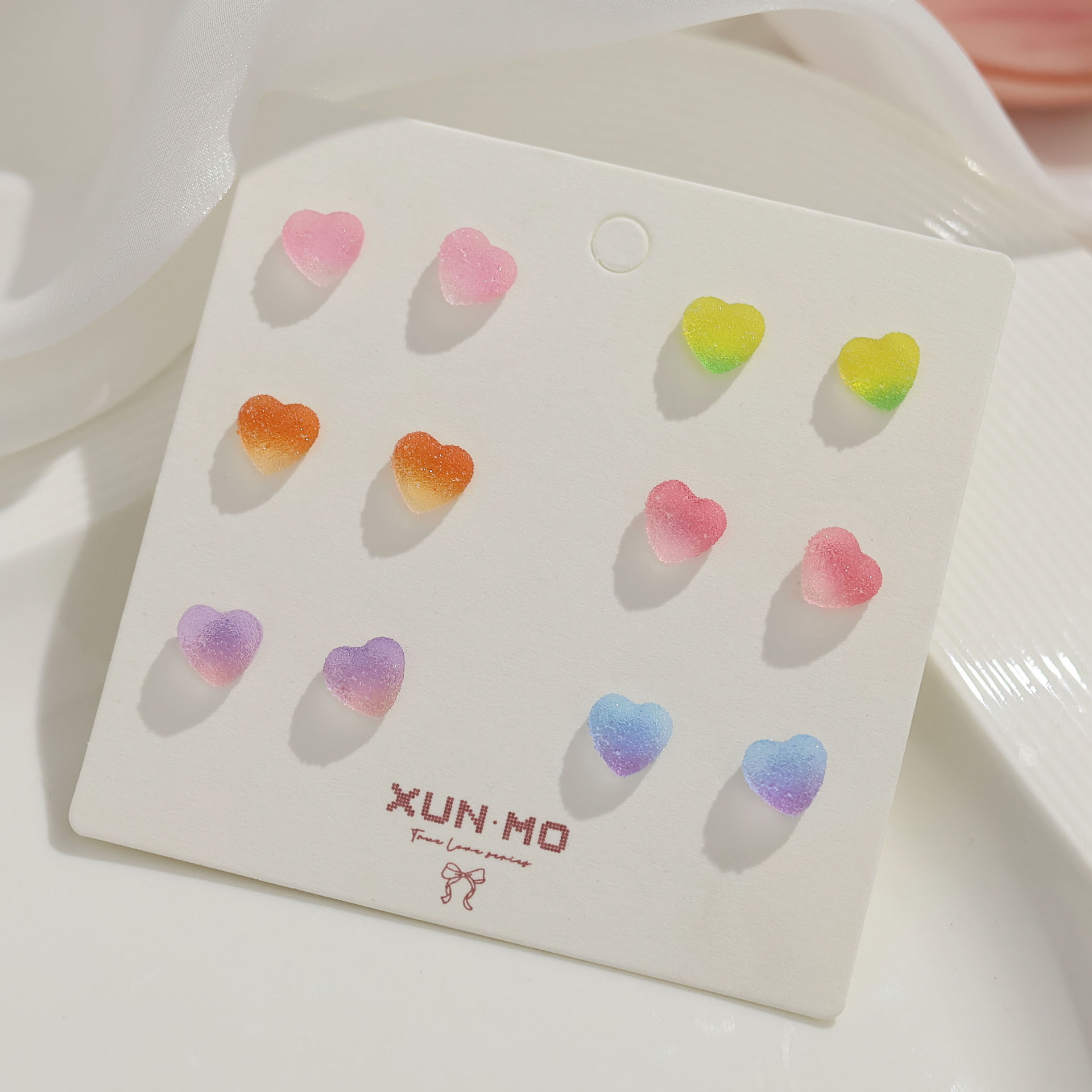 Colorful gummy heart-shaped stud earrings set for female students, simple dopamine earrings, versatile and niche earrings wholesale full figure
