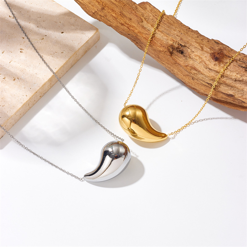 European and American fashionable and individual design hollow gold-plated water drop pendant chain titanium steel necklace full figure