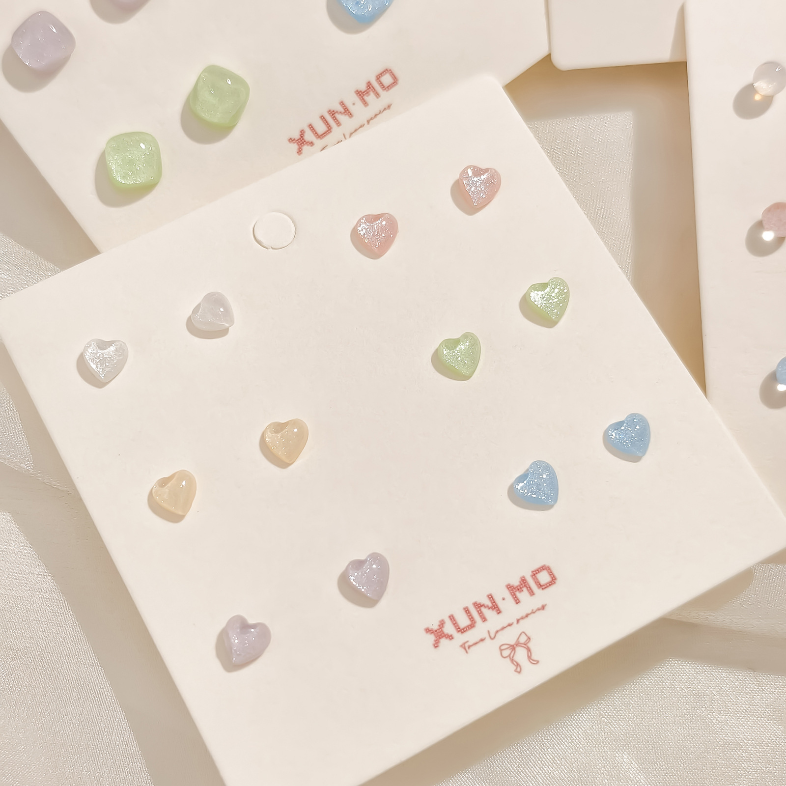 Sparkling colorful heart-shaped ear stud and ear bone stud set for women, delicate, small and simple earrings, versatile and niche earrings wholesale Application Scenario