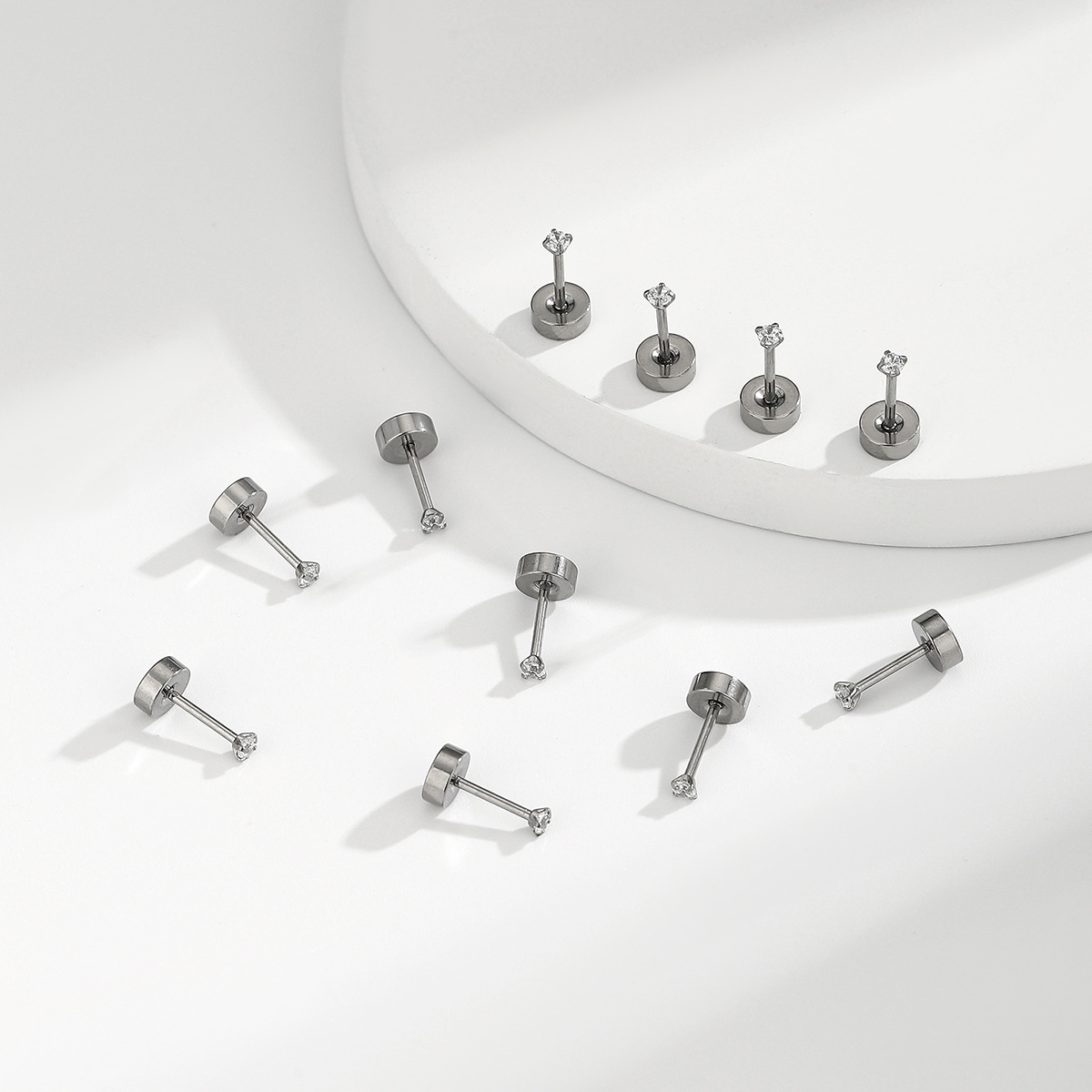 2025 New titanium alloy ear studs 2.0 Fine needle zircon best-selling niche design ear-piercing ear bone stud earrings Specification drawing