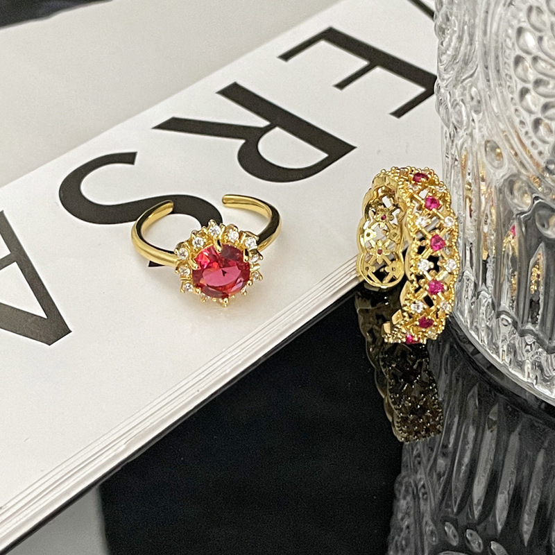 The new cross-border product, the hollowed-out red diamond personalized opening ring, is versatile and elegant in a cold style for women on Instagram. It's a trendy index finger ring that can make the skin look fairer Application Scenario