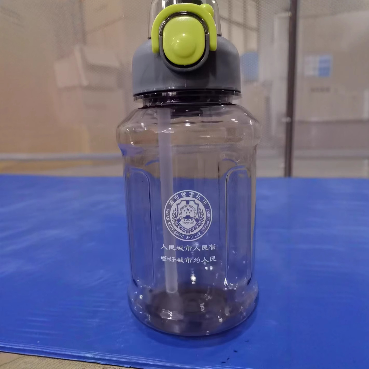 Customizable sports water cups, large-capacity tonnage buckets, tonnage cups, portable water cups made of food-grade materials Specification drawing