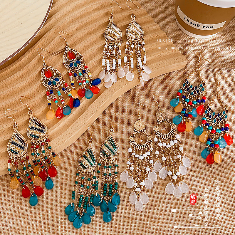 Bohemian-style long tassel earrings, women's high-end retro exotic ear hooks, 2025 new ethnic style earrings full figure