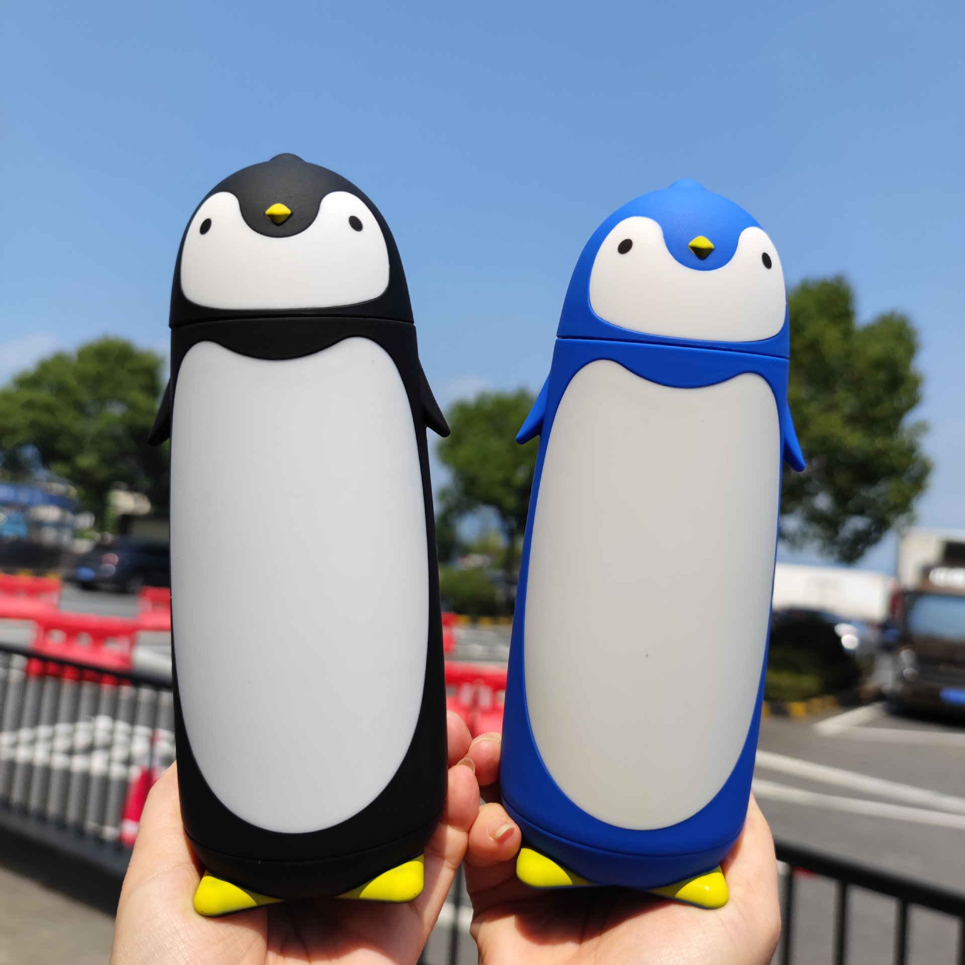High-appearance-level creative cartoon penguin cute 304 stainless steel insulated cold water cup wholesale cross-border e-commerce water bottle details Picture