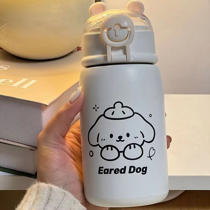 High appearance level cartoon little stupid bear insulated cup, portable hand-held water cup for children and students, straw cup, 304 stainless steel Application Scenario