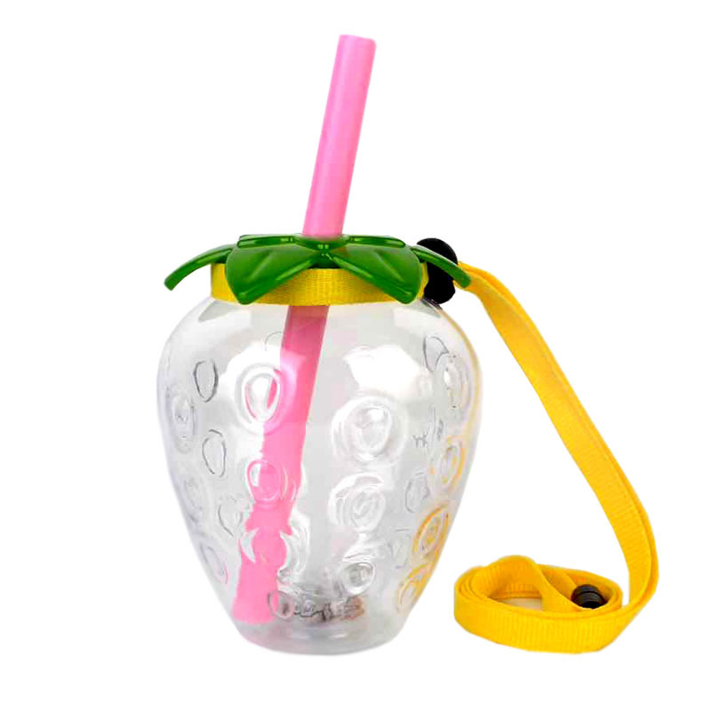 Cross-border new product manufacturer offers instant wholesale of strawberry-shaped beverage cups, luminous drink cups, LIDS and straw cups Item Picture