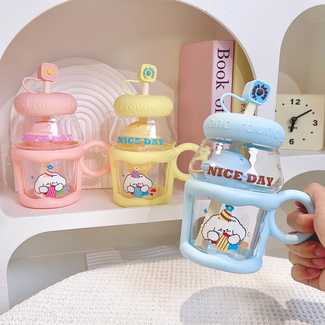 New creative and cute glass cup, office desktop straw cup, high-temperature resistant tea brewing, high appearance level handle water cup gift details Picture
