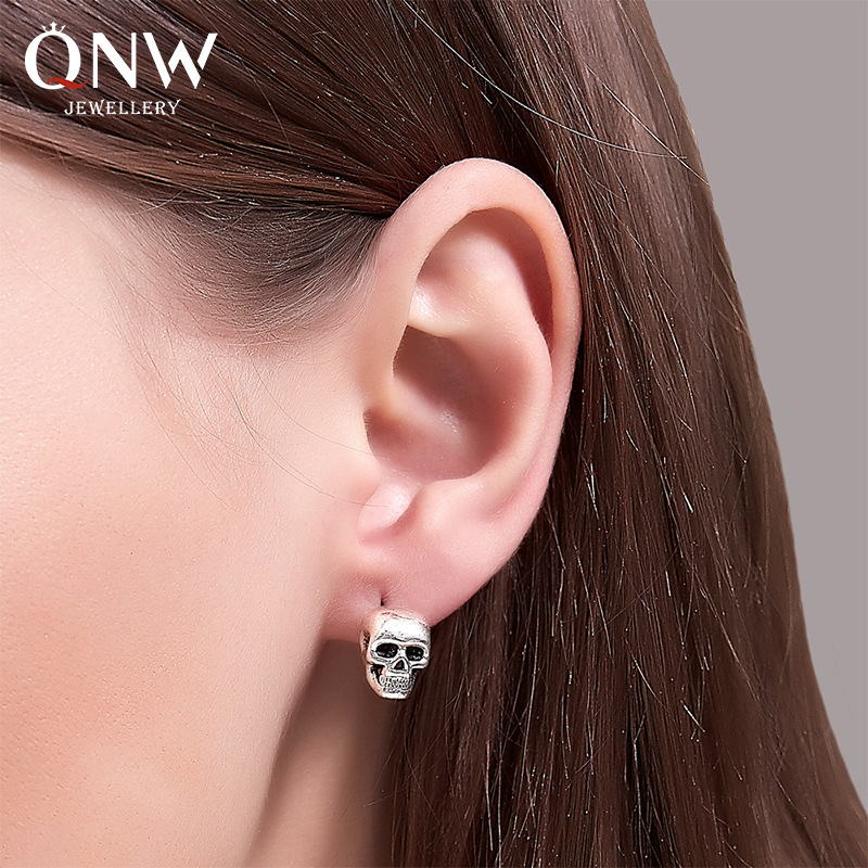 European and American style ghost-head stud earrings, Gothic retro skull stud earrings, retro men's and women's earrings, Halloween accessories details Picture