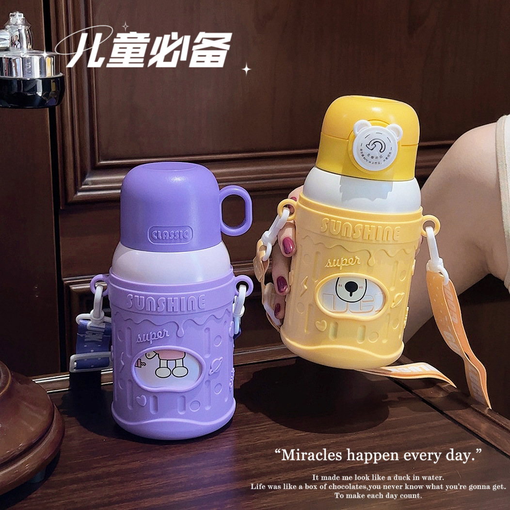 A new three-lid children's insulated cup with high appearance level, cartoon water bottle, anti-drop 316 stainless steel and cute straw cup full figure