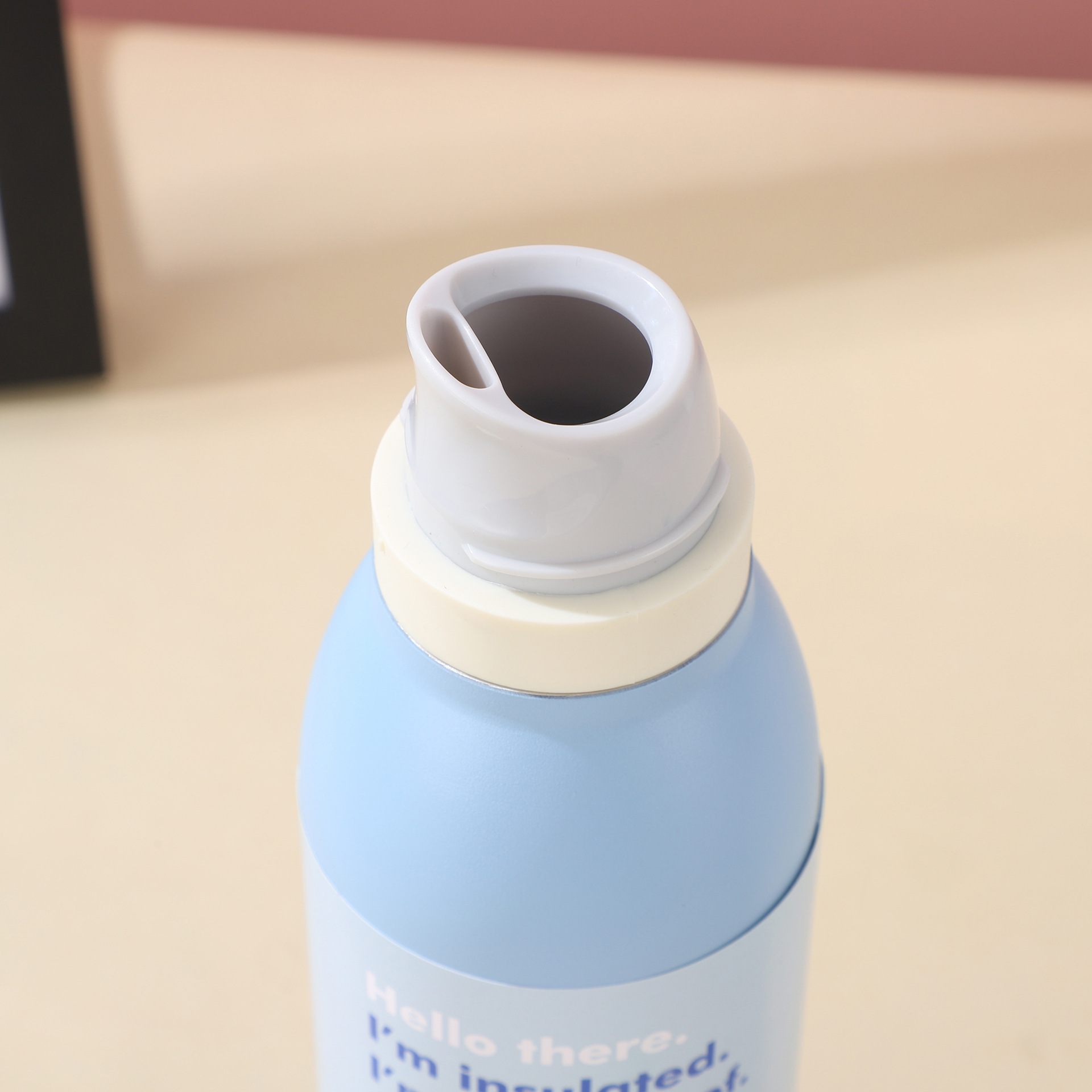 New Owala double-layer sports bottle, 304 stainless steel insulated cup, small-mouthed sports bottle, handle straw cup details Picture