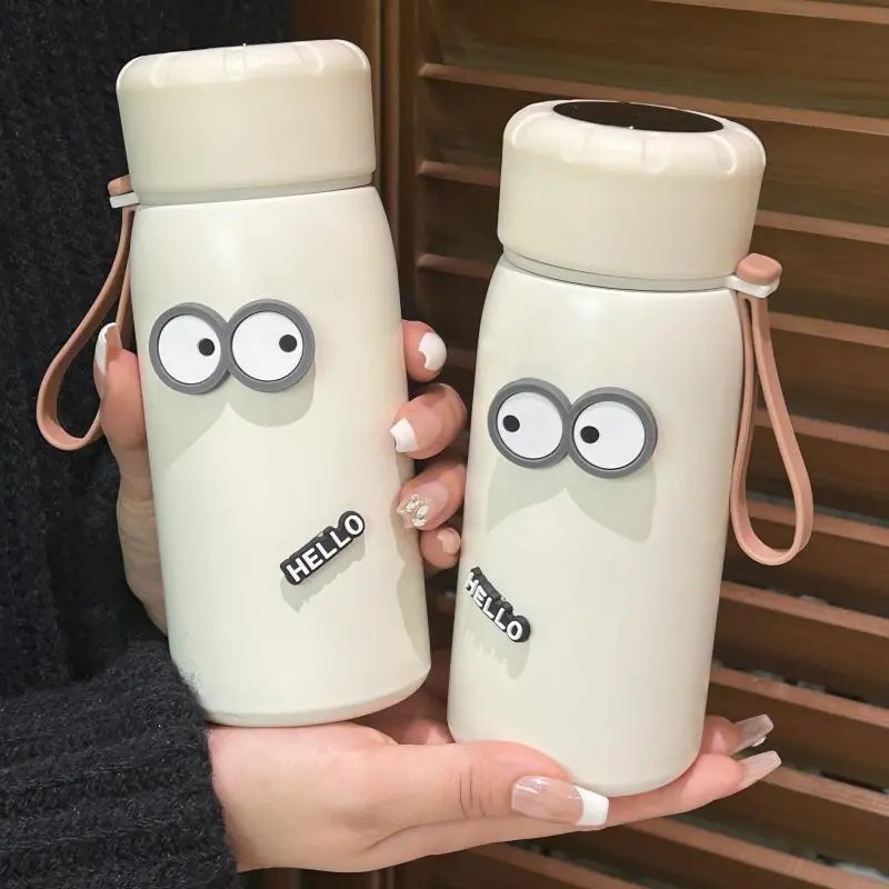 The 2024 new style cup on Instagram features a high level of appearance. It is a simple Korean-style niche tea and water separation brewing cup that is portable, shockproof and cute Specification drawing
