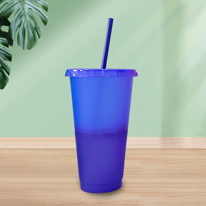 Wholesale of 710ml creative and personalized color-changing iced coffee cups with pp plastic straw cups for summer full figure
