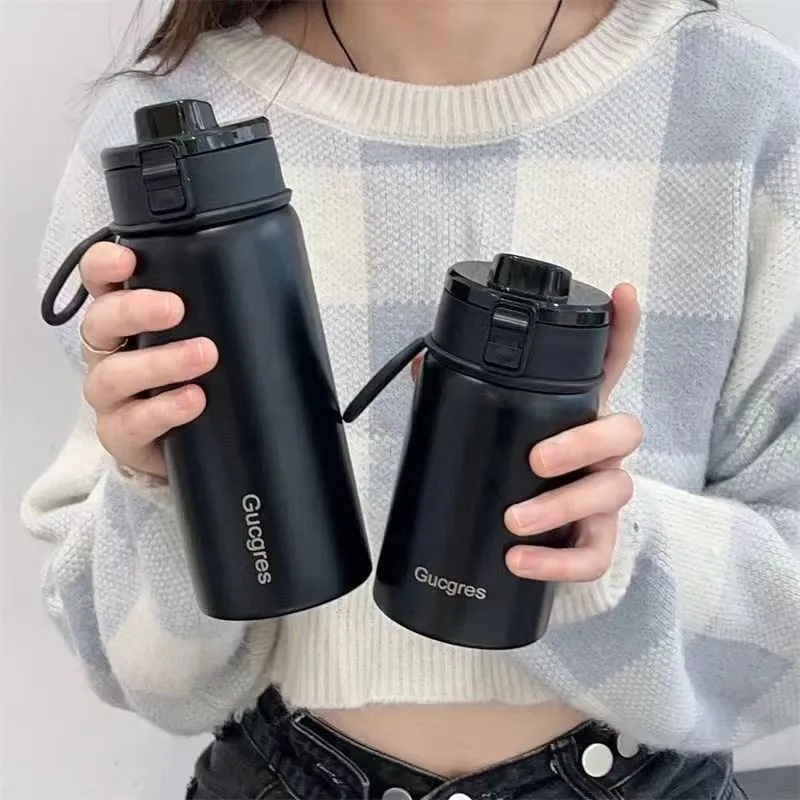 The 2025 new minimalist and niche internet-famous bestseller is a portable and compact 316 stainless steel insulated cup with a high level of appearance for girls Application Scenario