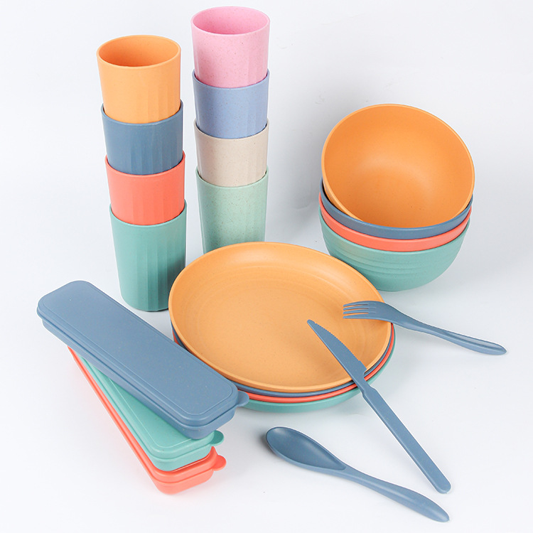 Creative wheat bellflower durable and heat-insulating bowl, plate and plate household tableware set, plastic portable knife, fork and spoon set Application Scenario