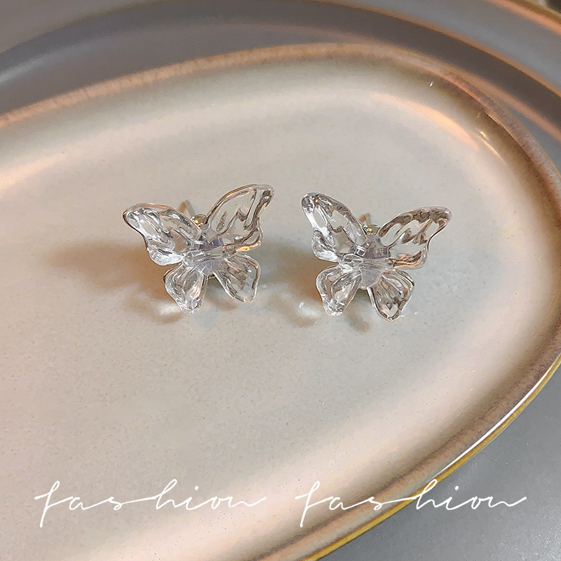 Silver needle Korean-style transparent butterfly stud earrings, unique design, high-end, light luxury, gentle earrings, niche crystal earrings for women Specification drawing
