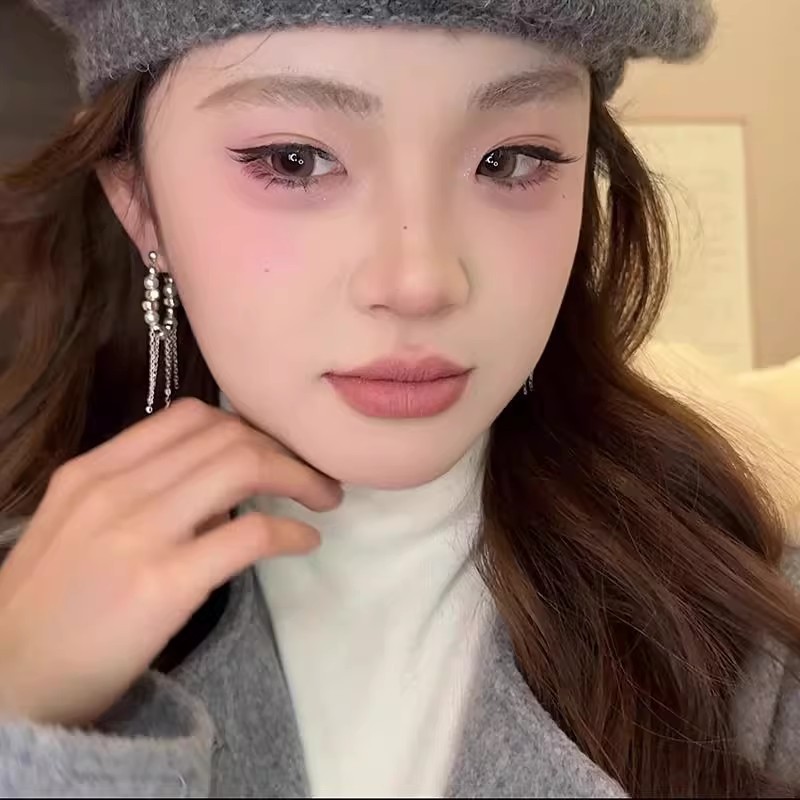 French silver pearl long tassel earrings, a niche design that slimming, fashionable and elegant, are a versatile earpiece for commuting details Picture