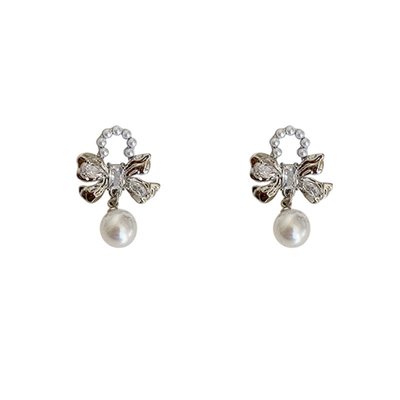 Korean-style exquisite bow pearl earrings, 925 silver needle high-end stud earrings, light luxury, internet-famous style earrings and accessories Item Picture