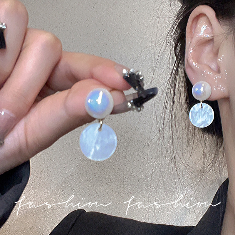 Niche design sense, high-end light luxury pearl earrings, cold style, quality stud earrings, 925 silver needle earrings, Yiwu accessories full figure