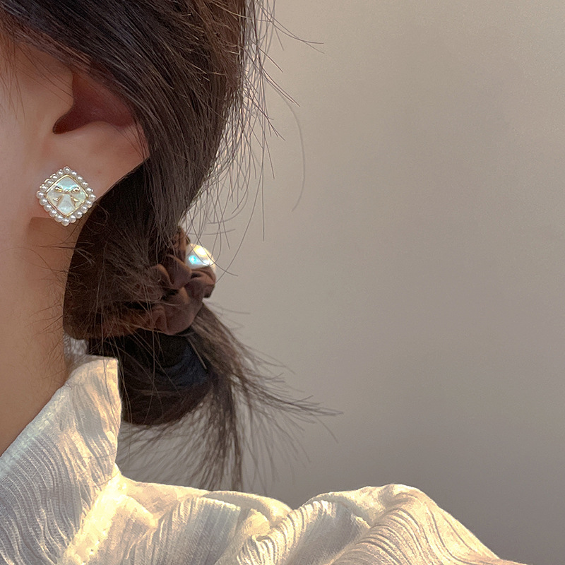Sweet bow pearl stud earrings from Japan and South Korea, fresh and versatile small earrings S925 silver needle trendy earrings details Picture