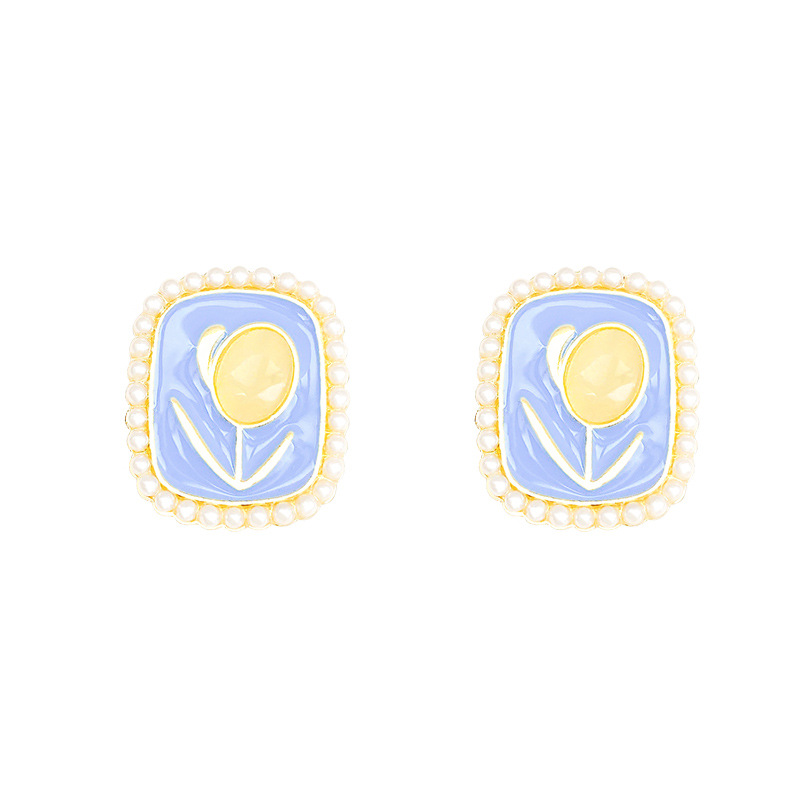 Silver needle cat's eye stone tulip flower pearl earrings, French design sense, elegant stud earrings, fresh and delicate earrings for women Item Picture