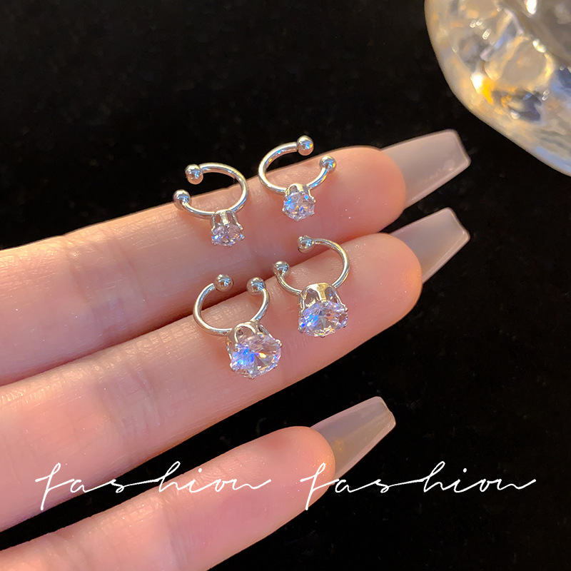 High-end, light luxury, exquisite crystal ear bone clip for women without ear piercings, a new bestseller in 2025, trendy and stylish earrings full figure