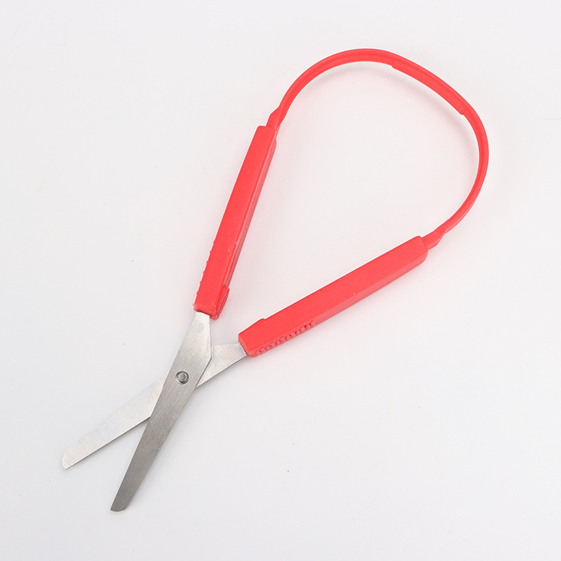 Stainless steel children's safety small scissors, circular student scissors, DIY paper-cutting scissors, elastic children's small scissors, handmade Application Scenario