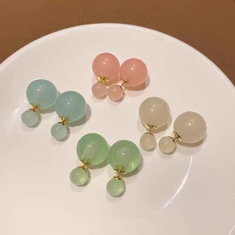 Jelly-colored bubble stud earrings for women 2024, a niche and high-end look, sweet and fresh summer earrings wholesale Application Scenario