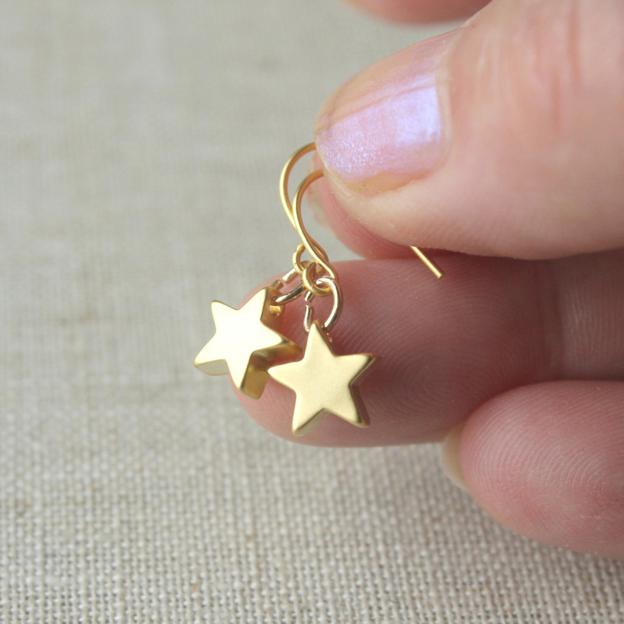 European and American foreign trade accessories, fashionable and versatile alloy personalized accessories, evening accessories, simple star earrings for women full figure