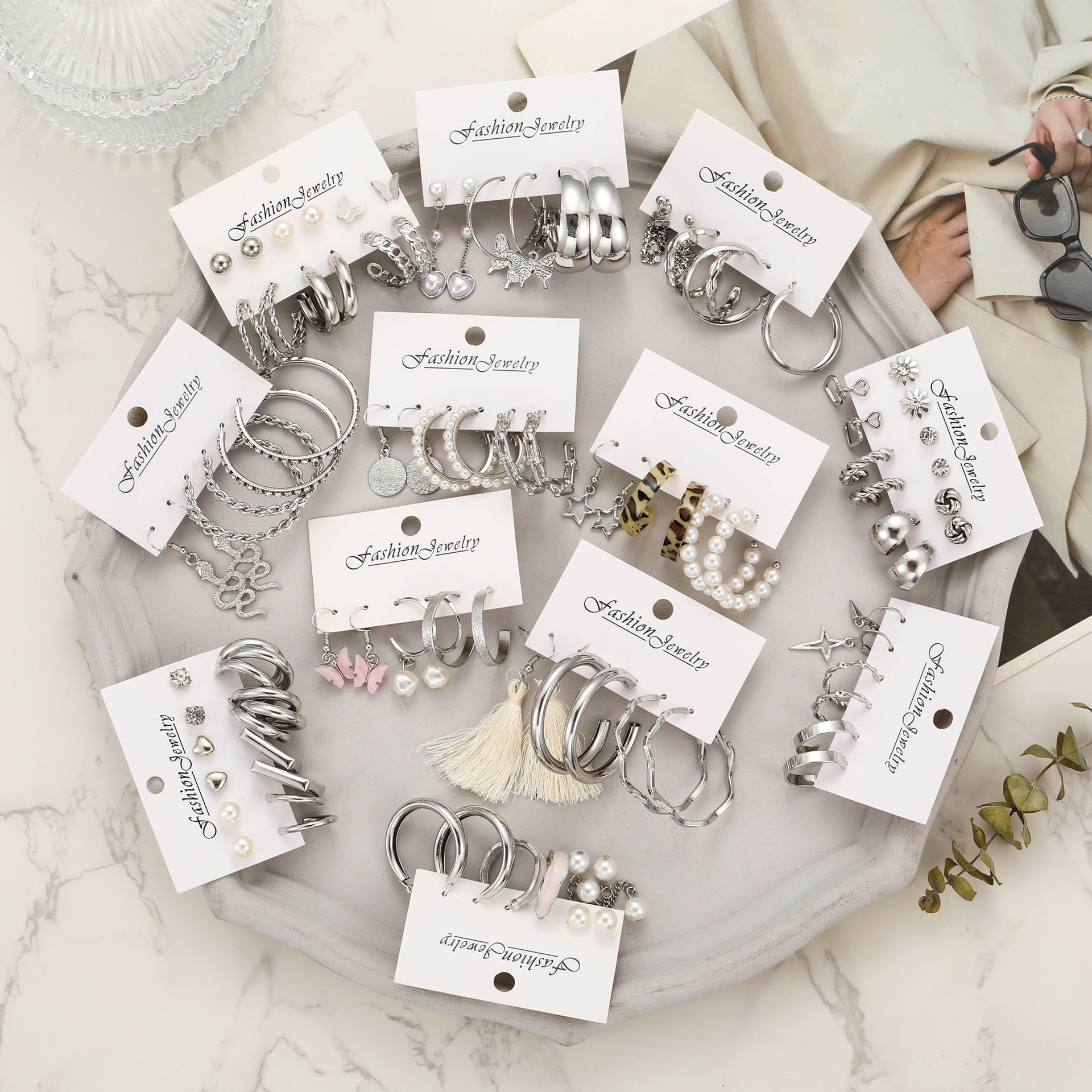 A set of 45-piece ins light luxury and high-end earrings featuring cross-border fashion and exquisite butterfly heart style from Europe and America Application Scenario