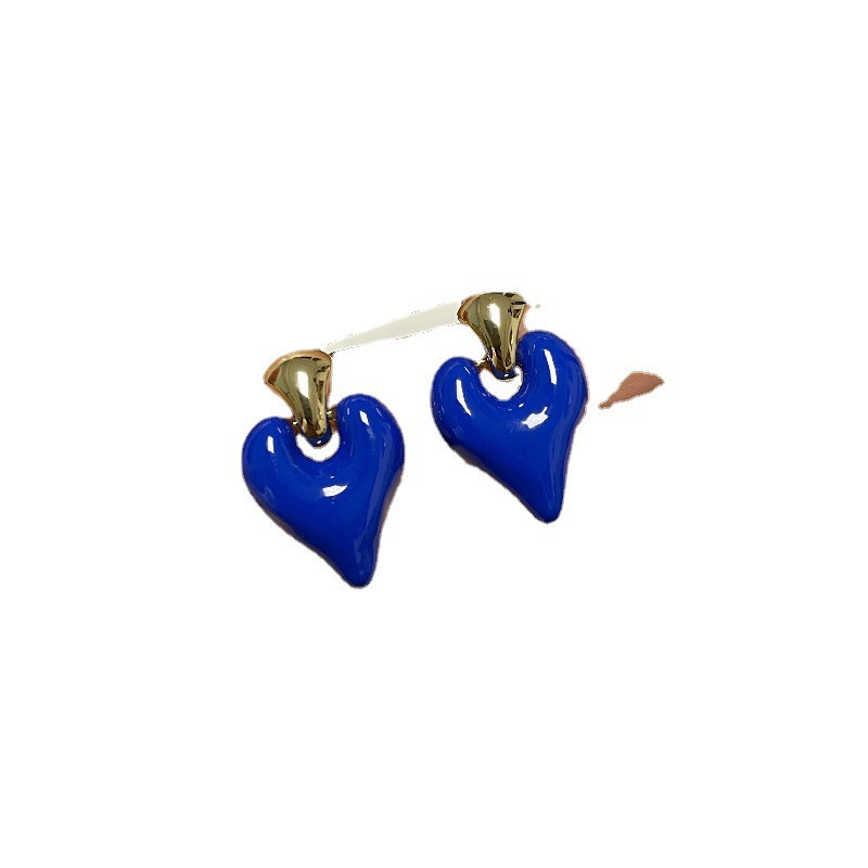 S925 Silver Needle Blue glossy Oil Drop Earrings, fashionable Hong Kong-style enamel stud earrings, silver needle heart-shaped retro earrings Item Picture