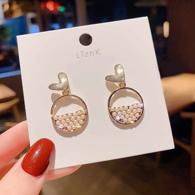 925 Silver Needle Earrings for Women, simple and super sparkling heart-shaped pearl earrings, stylish and versatile, fashionable earrings factory direct sales full figure