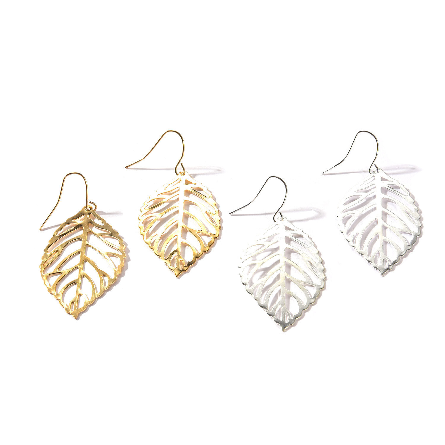 Summer's new earrings are selling well across borders. The simple forest-themed earrings are popular and the leaf earrings are trendy Application Scenario