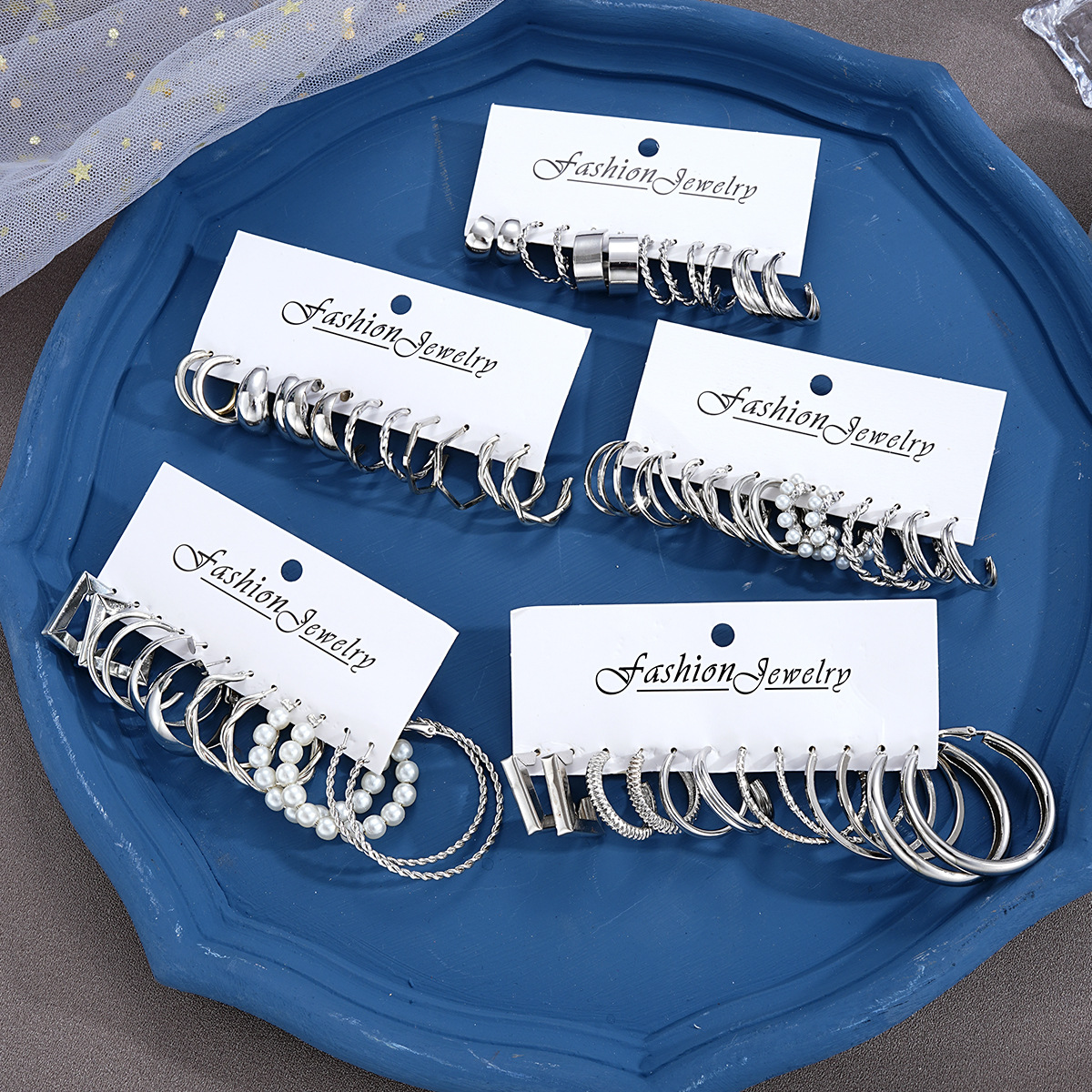A 30-piece set of new cross-border trend geometric C-shaped alloy earrings from Europe and America, featuring an ins minimalist design for women Specification drawing