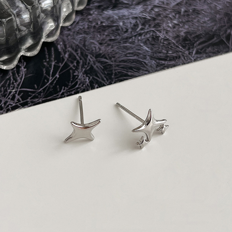 Small and simple ear piercing star-shaped stud earrings for women, asymmetrical and versatile, S925 silver needle fashionable earrings details Picture