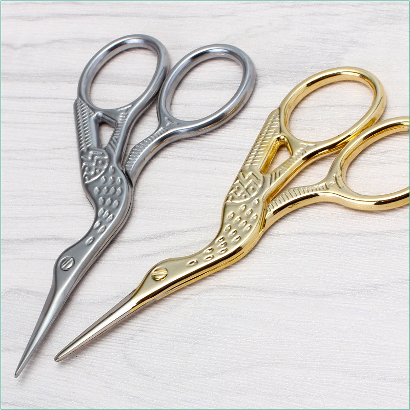 Stainless steel gold-plated crane scissors, 9.3cm yarn scissors, needling cross-stitch scissors, thread end scissors, tailor scissors full figure