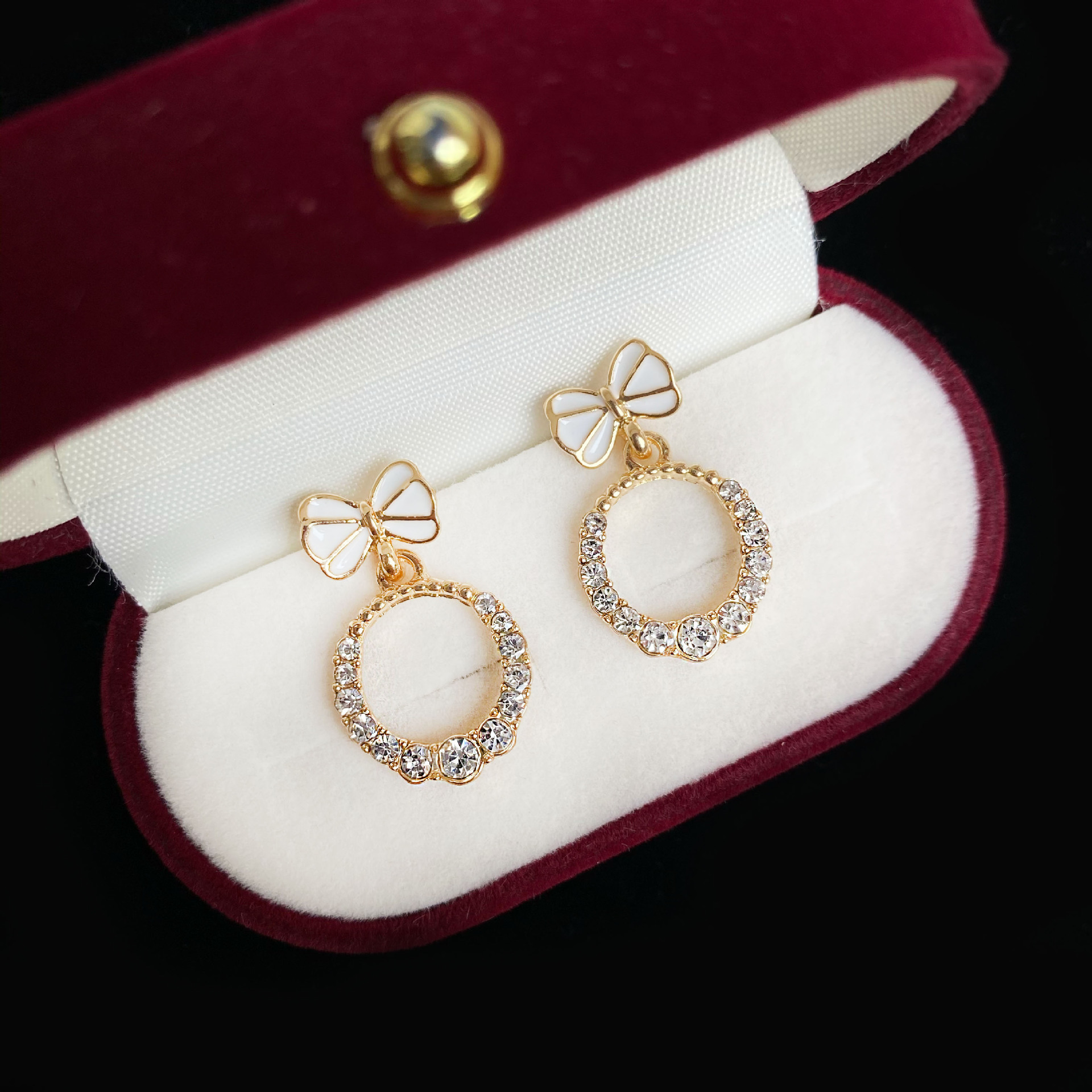 S925 Silver needle new trendy bow diamond-encrusted circle earrings for women, Korean, fresh and fashionable, versatile, elegant and simple details Picture
