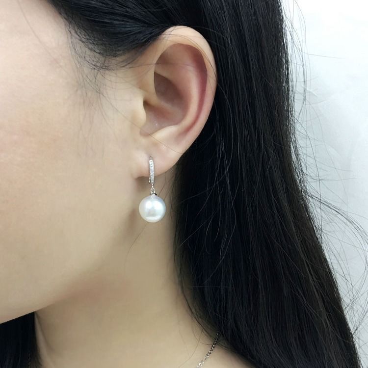 Seawater pearl earrings, multi-colored women's silver diamond-grade zircon mother-of-pearl perfectly round and flawless earhook earrings, women's details Picture