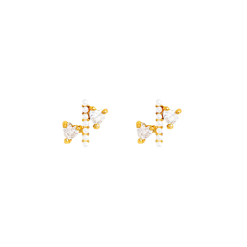 Exquisite and small cross-shaped heart stud earrings 925 silver needle, high-end, light luxury and simple earrings, female Internet celebrity style earrings Item Picture