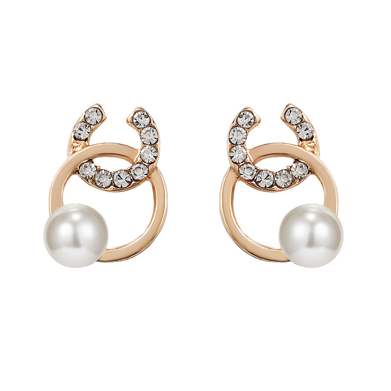 925 Silver Needle C-shaped pearl Mini Chanel style Women's short fashionable stud earrings Factory Direct Sale from Dongdaemun, South Korea Item Picture