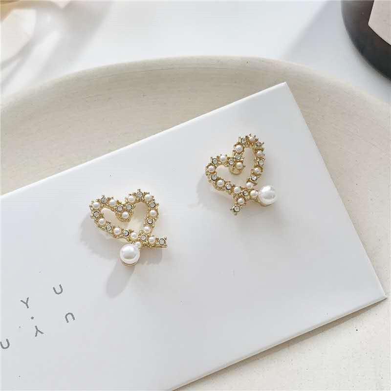 S925 Silver Needle Korean style, unique and irregular hollow heart-shaped pearl earrings, small and versatile, heart-shaped stud earrings for women full figure