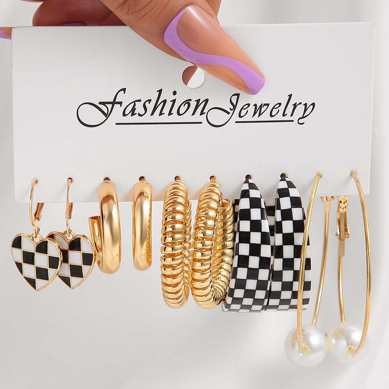 European and American style metal ear rings, creative oil-dripping heart earrings and pendants, ins black and white checkerboard pattern earrings and pendants wholesale full figure