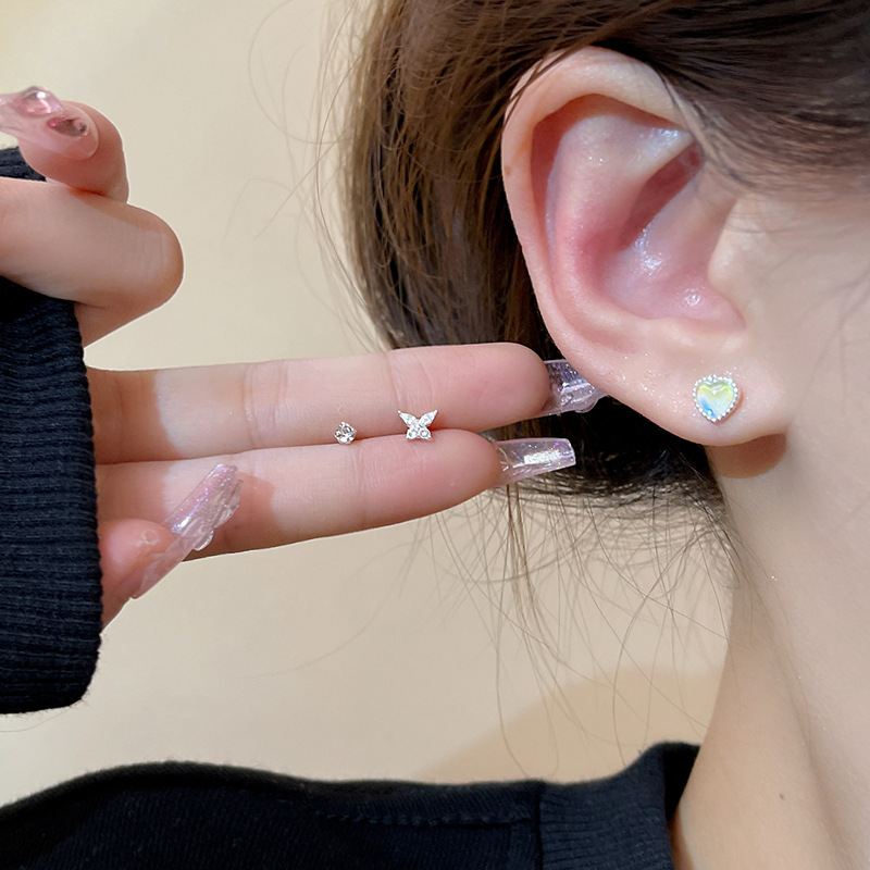 S925 Silver Needle Ear Piercing and Stud Earrings for women Sleep without removing heart-shaped set earrings, niche design, high-end feel, trendy earrings details Picture