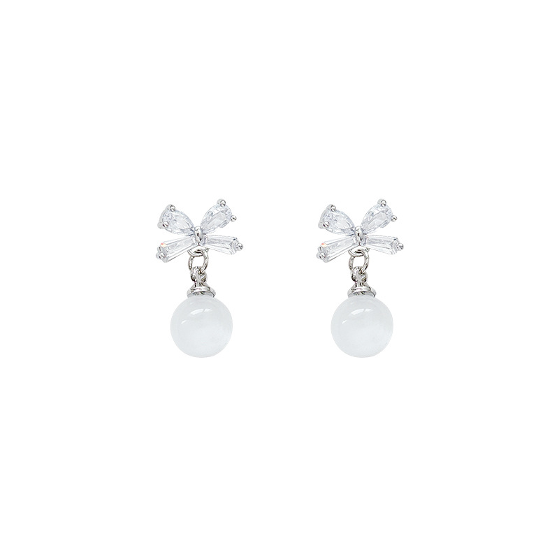 Sweet and elegant bow pearl earrings, women's fashion and high-end sense, light luxury zircon earrings, delicate and gentle small stud earrings Item Picture